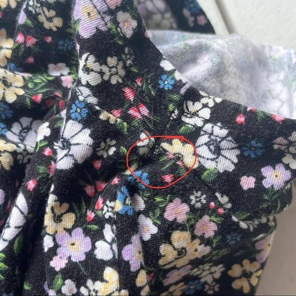 Divided H&M Black Floral Romper Size Medium - Picture 6 of 13